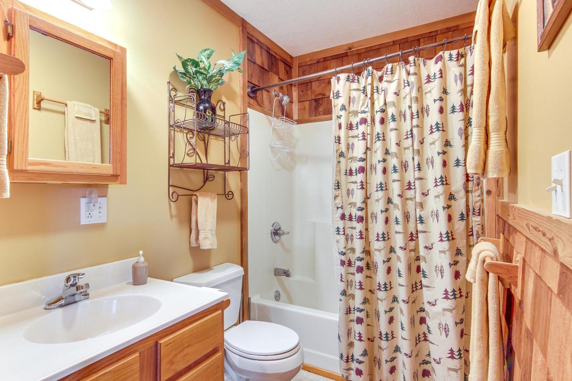 Charming Fox Den Cabin In Whittier With Hot Tub! Exteriör bild